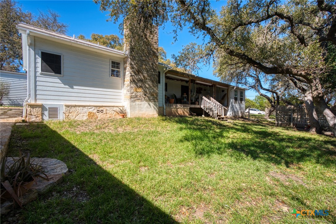 652 Tamarack Drive Property Photo 3