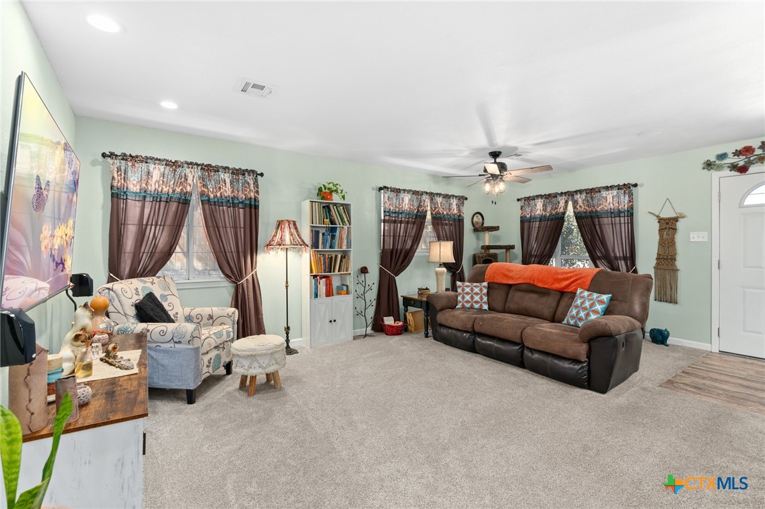 652 Tamarack Drive Property Photo 16