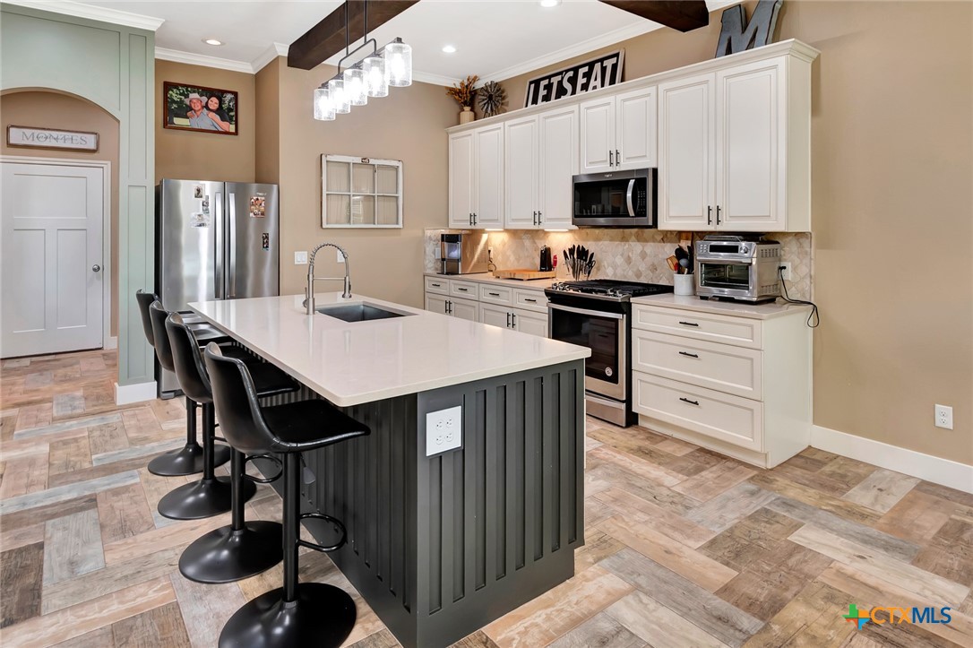 804 Catclaw Lane Property Photo 14