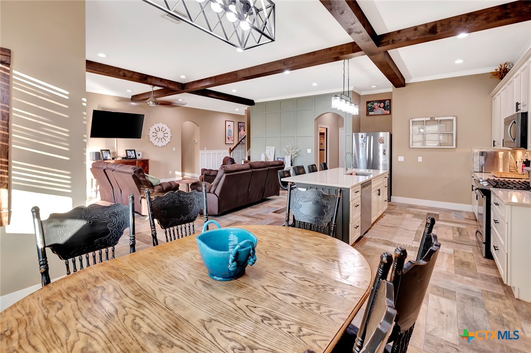 804 Catclaw Lane Property Photo 19