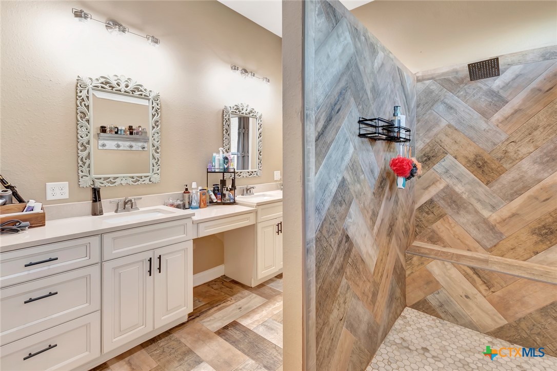 804 Catclaw Lane Property Photo 26