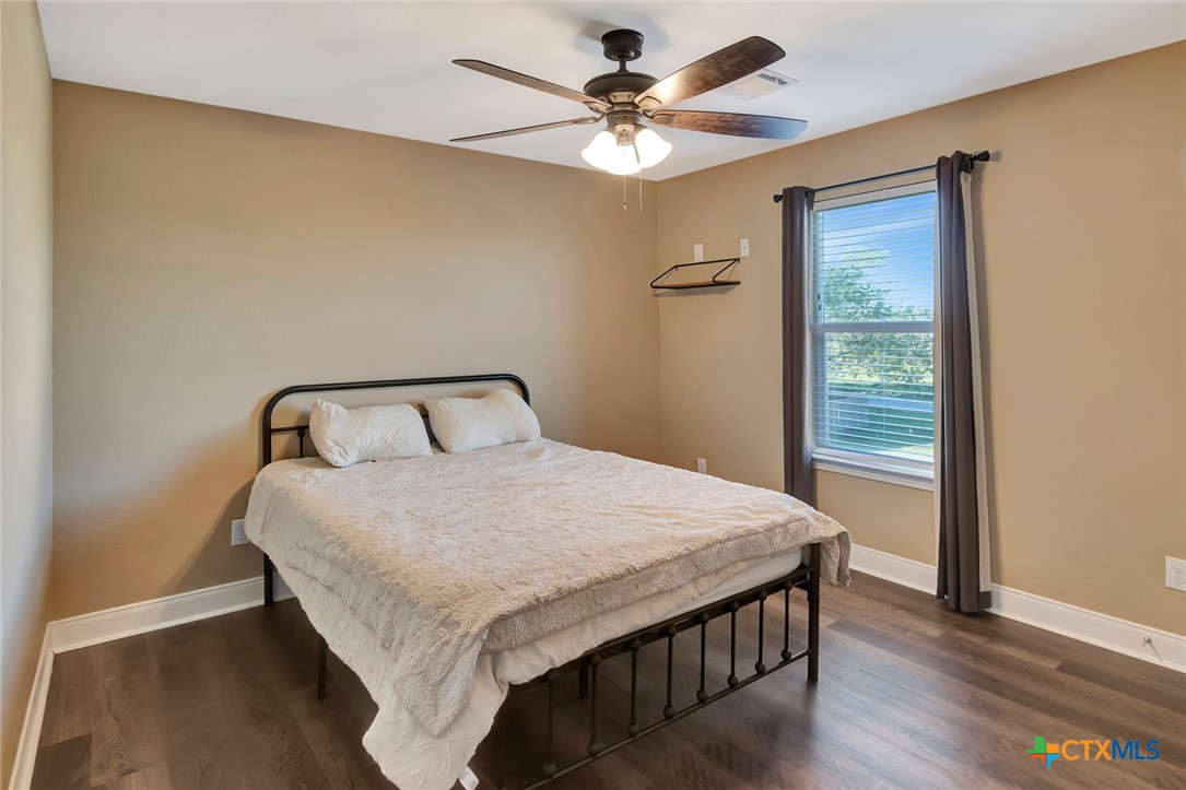 804 Catclaw Lane Property Photo 33