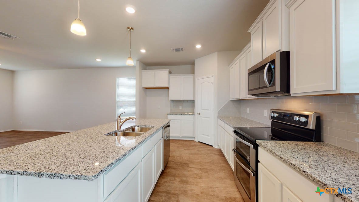1712 Paint Horse Trail Property Photo 8