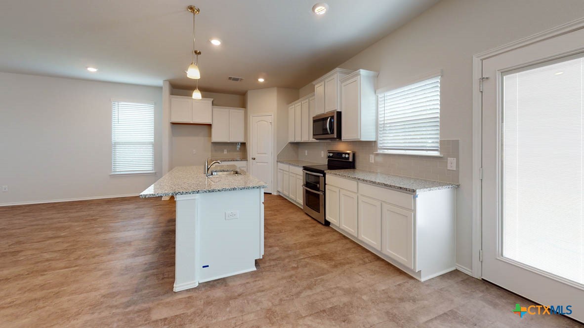 1712 Paint Horse Trail Property Photo 9