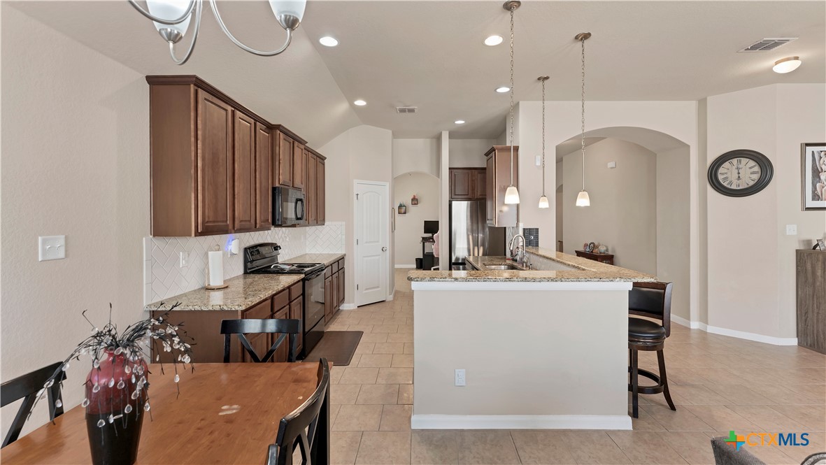 2928 Sunset Summit Property Photo 20