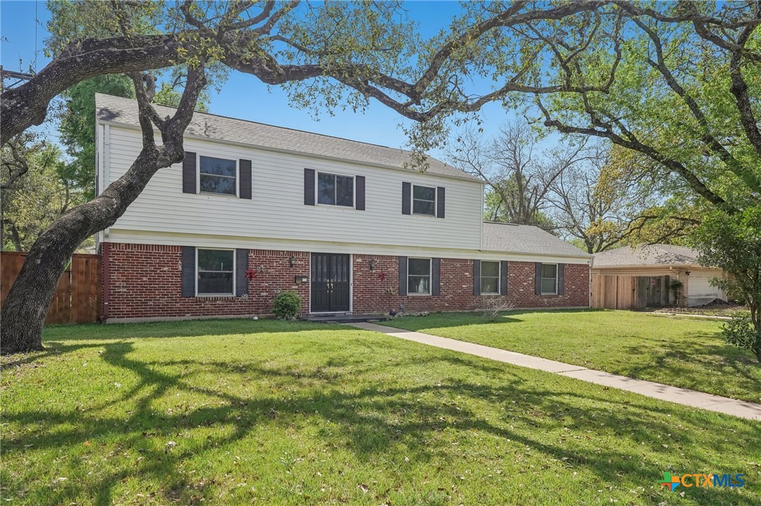 4203 Far West Boulevard Property Photo 1