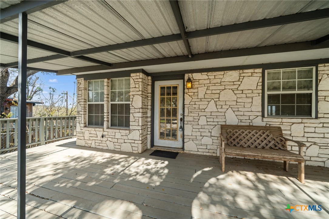 831 Hill Top Drive Property Photo 3