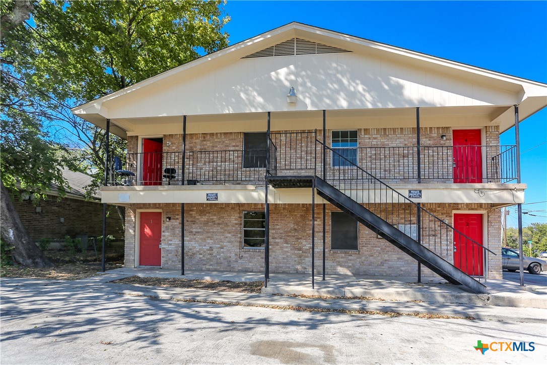 501 Root Avenue Property Photo 1