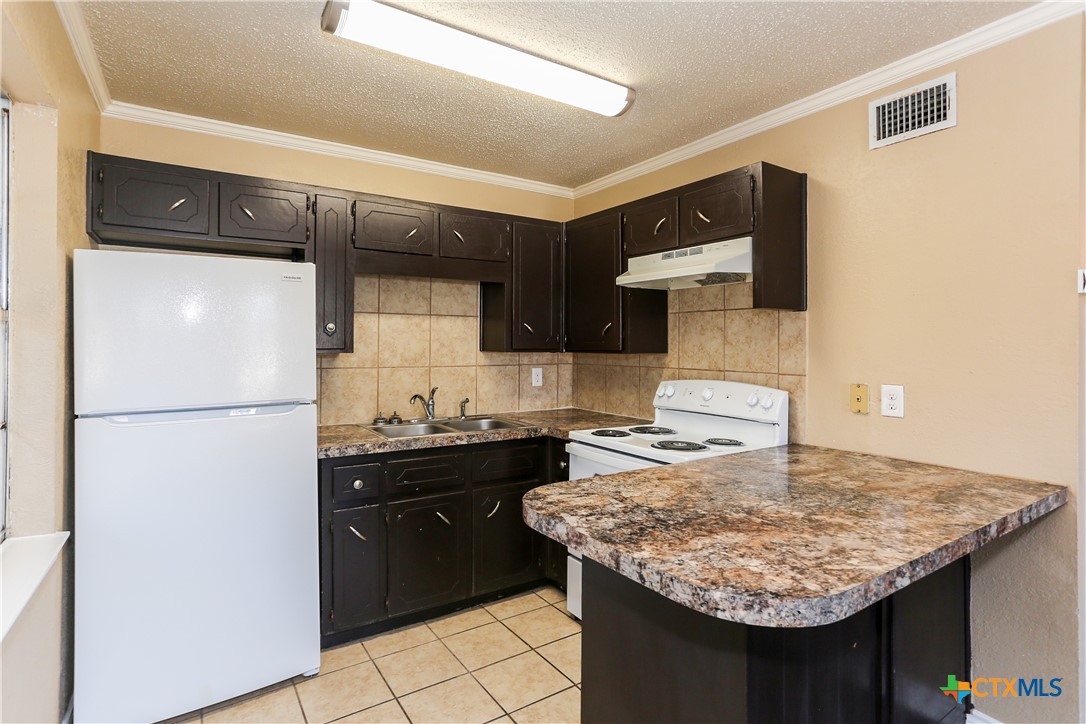 501 Root Avenue Property Photo 12