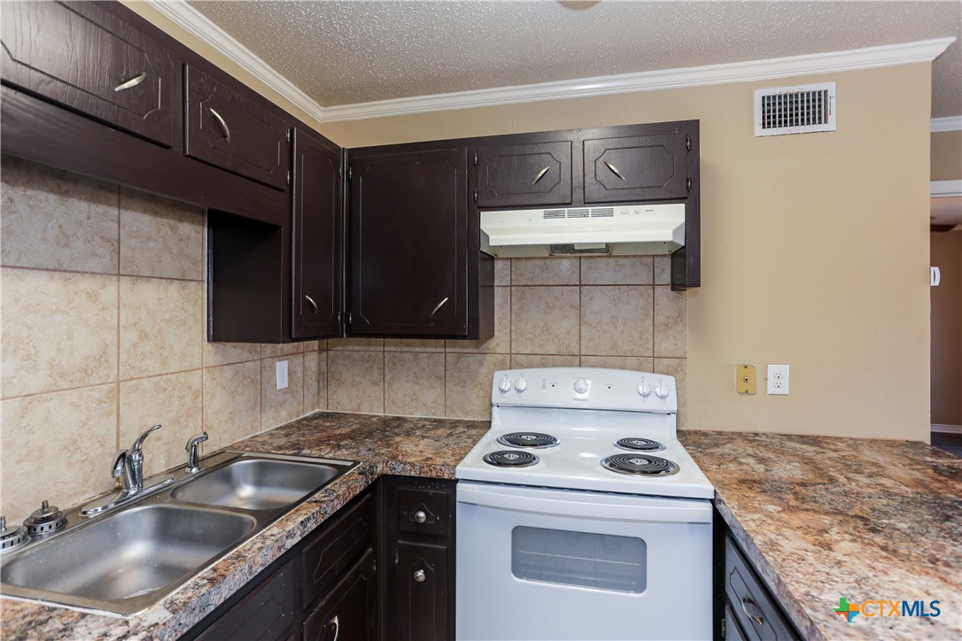 501 Root Avenue Property Photo 13