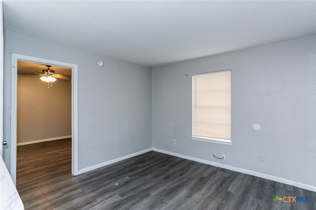 501 Root Avenue Property Photo 32