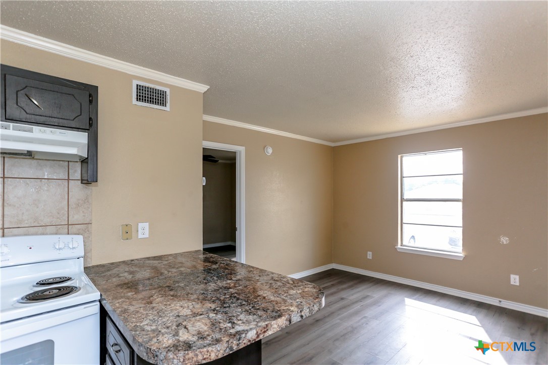 501 Root Avenue Property Photo 40