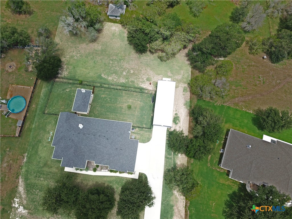 1026 County Road 3152 Property Photo 3