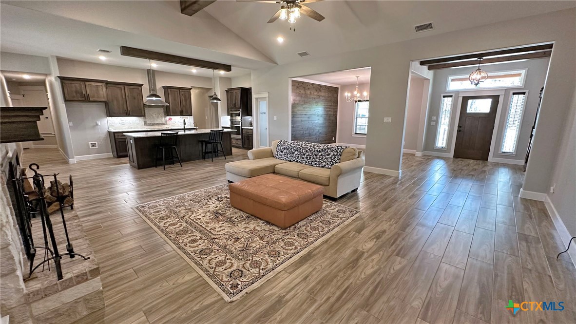 1026 County Road 3152 Property Photo 12