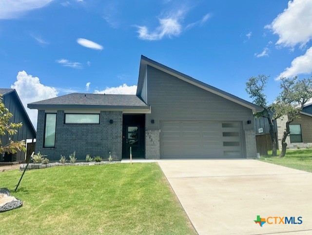 2221 Wooster Property Photo 1