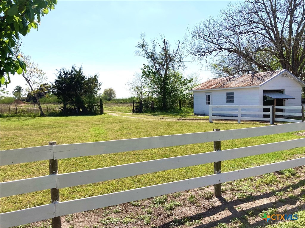 198 Fm 822 Property Photo 30
