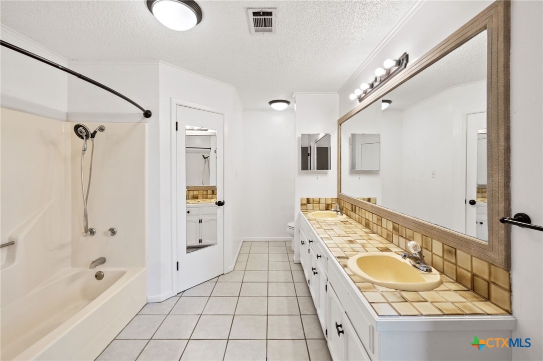 322 Oakwood Loop Property Photo 19
