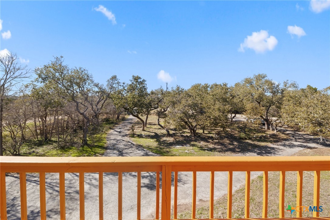 322 Oakwood Loop Property Photo 21
