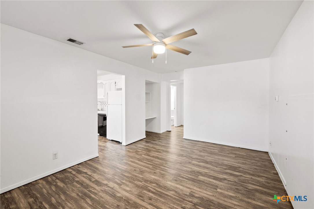 322 Oakwood Loop Property Photo 23