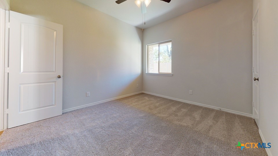 14018 Carsten Loop Property Photo 10