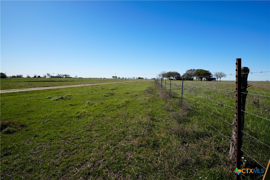 Tr 1 1011 Fm 956 Property Photo 15