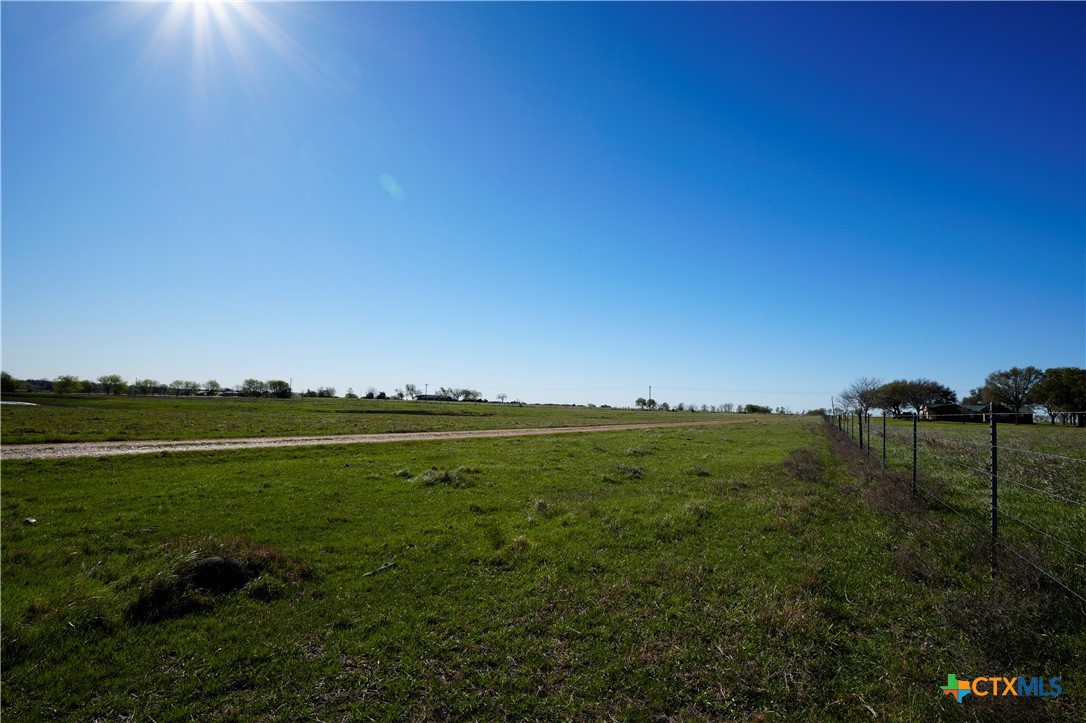 Tr 1 1011 Fm 956 Property Photo 16
