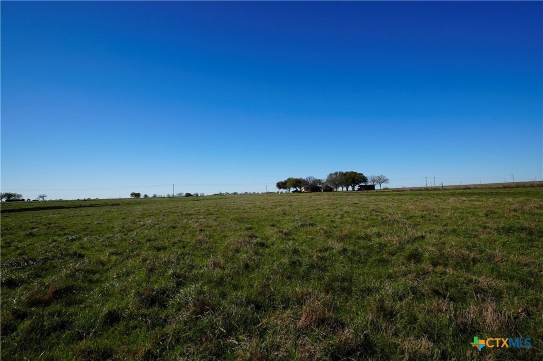 Tr 1 1011 Fm 956 Property Photo 21