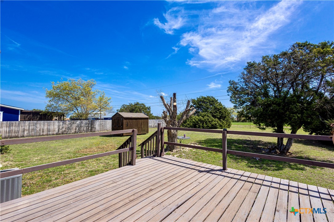 11213 Ridgewood Drive Property Photo 14