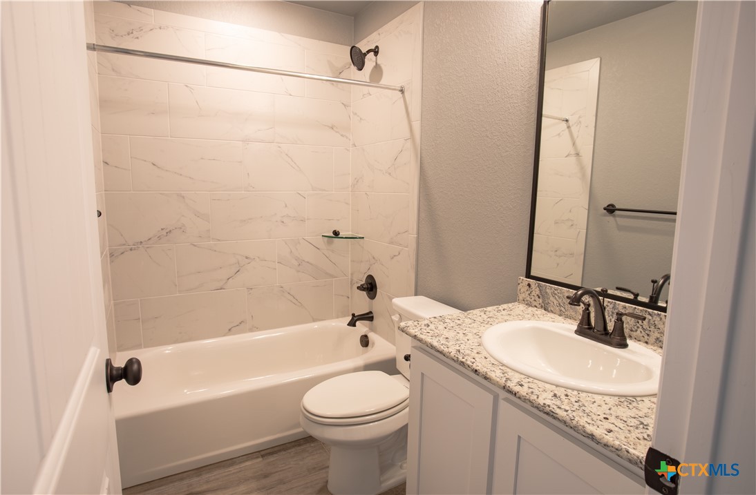 3221 Digby Drive Property Photo 20