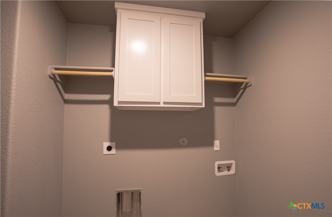 3221 Digby Drive Property Photo 28