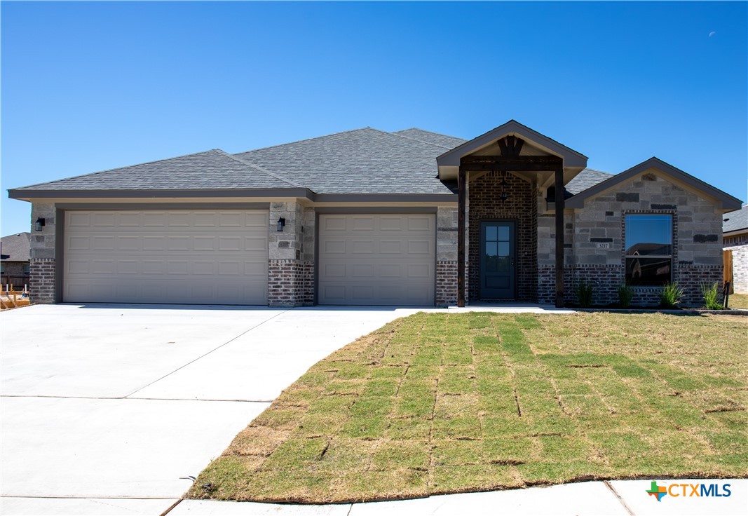 3217 Digby Drive Property Photo 1