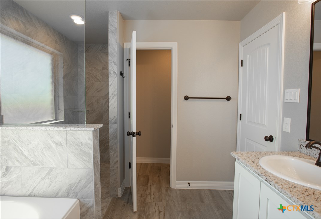 3217 Digby Drive Property Photo 10