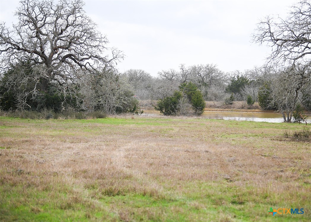 926 Main Loop Road Property Photo 1