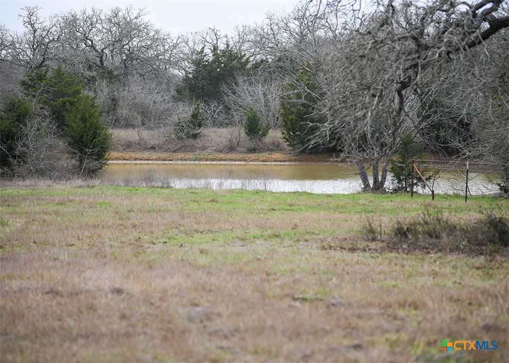 926 Main Loop Road Property Photo 3