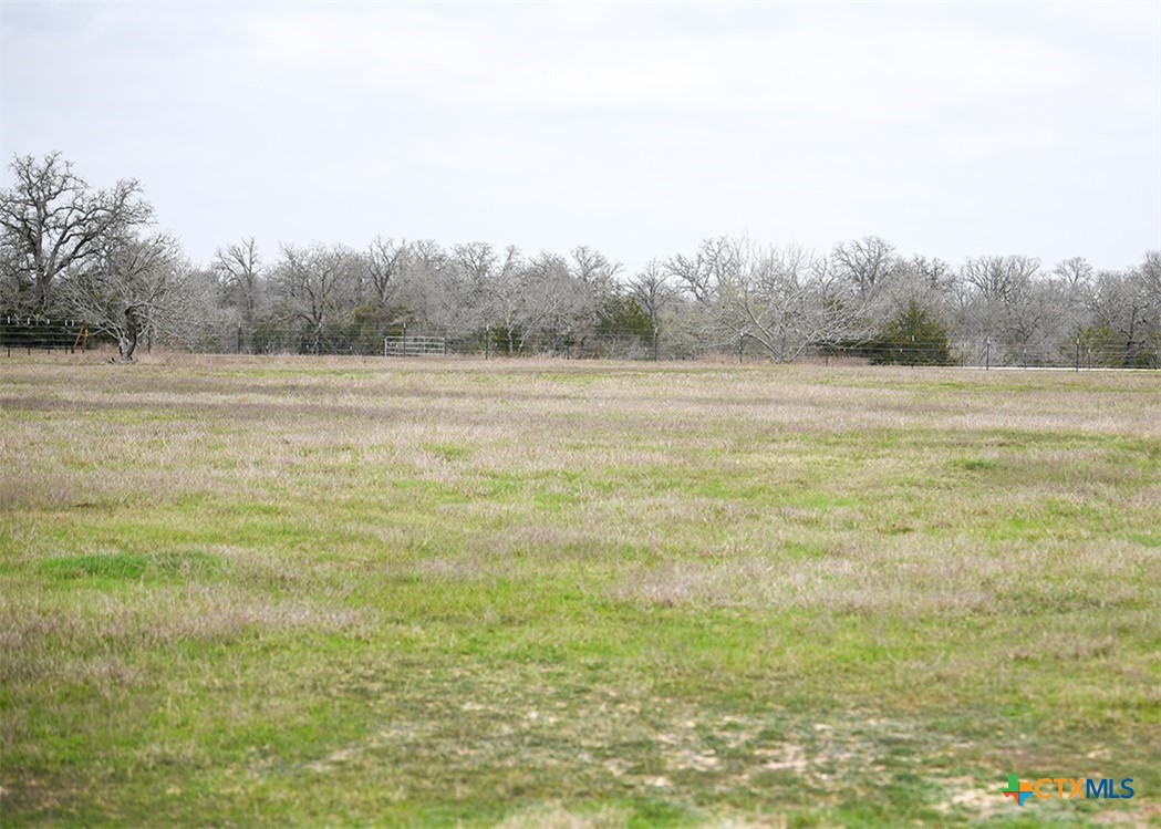 496 Main Loop Road Property Photo