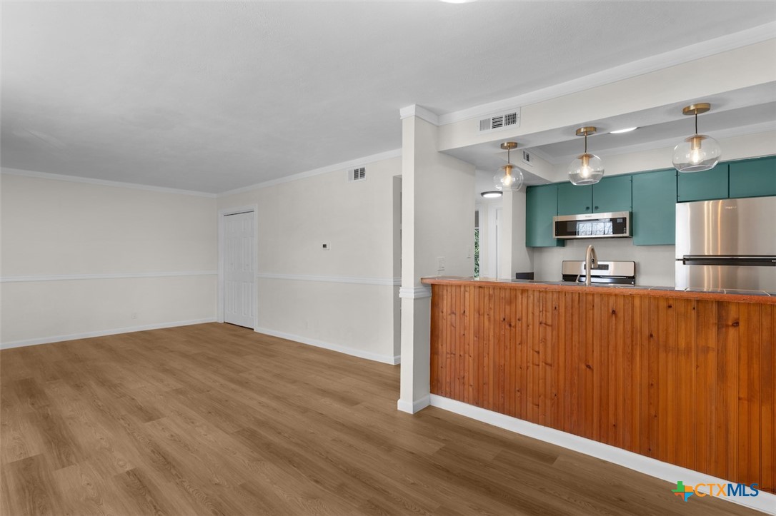 7801 Shoal Creek Boulevard 240 Property Photo 8