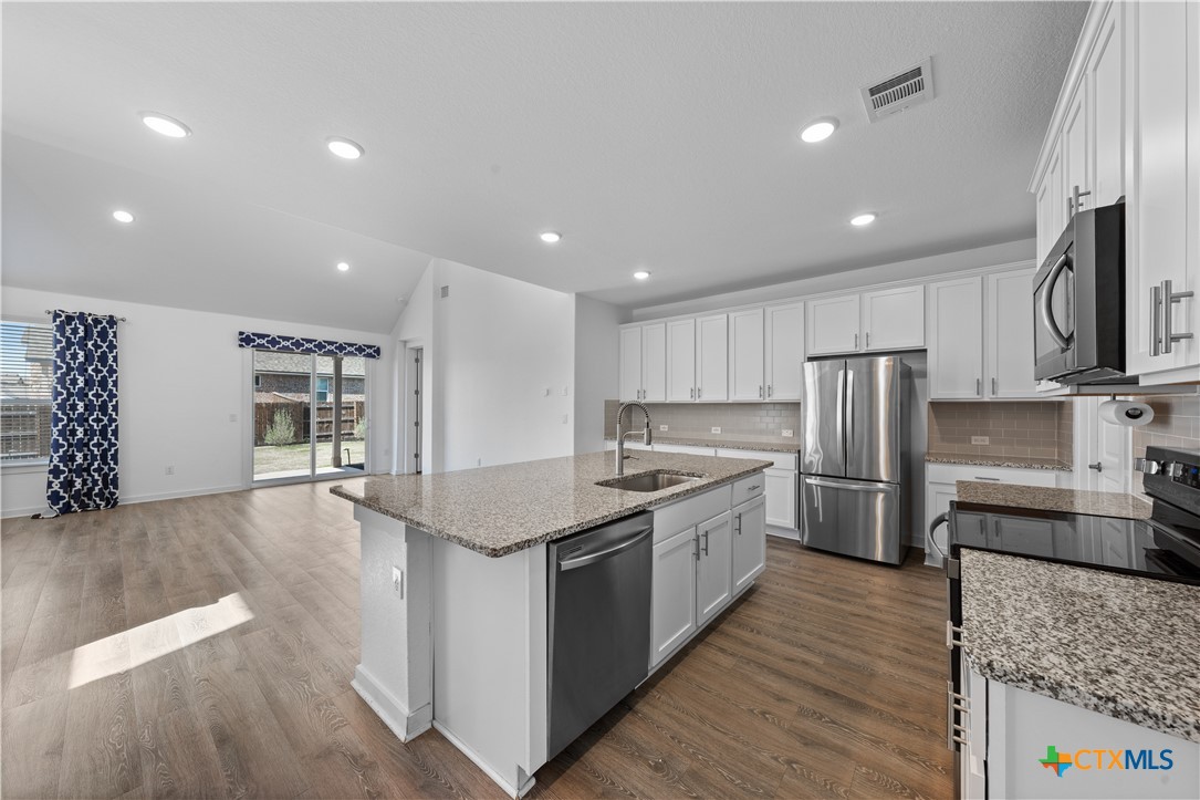 328 Peace Pipe Way Property Photo 8