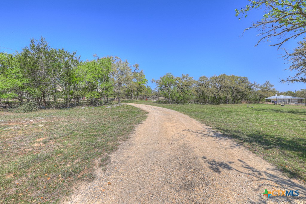 309 Oakwood Loop Property Photo 2