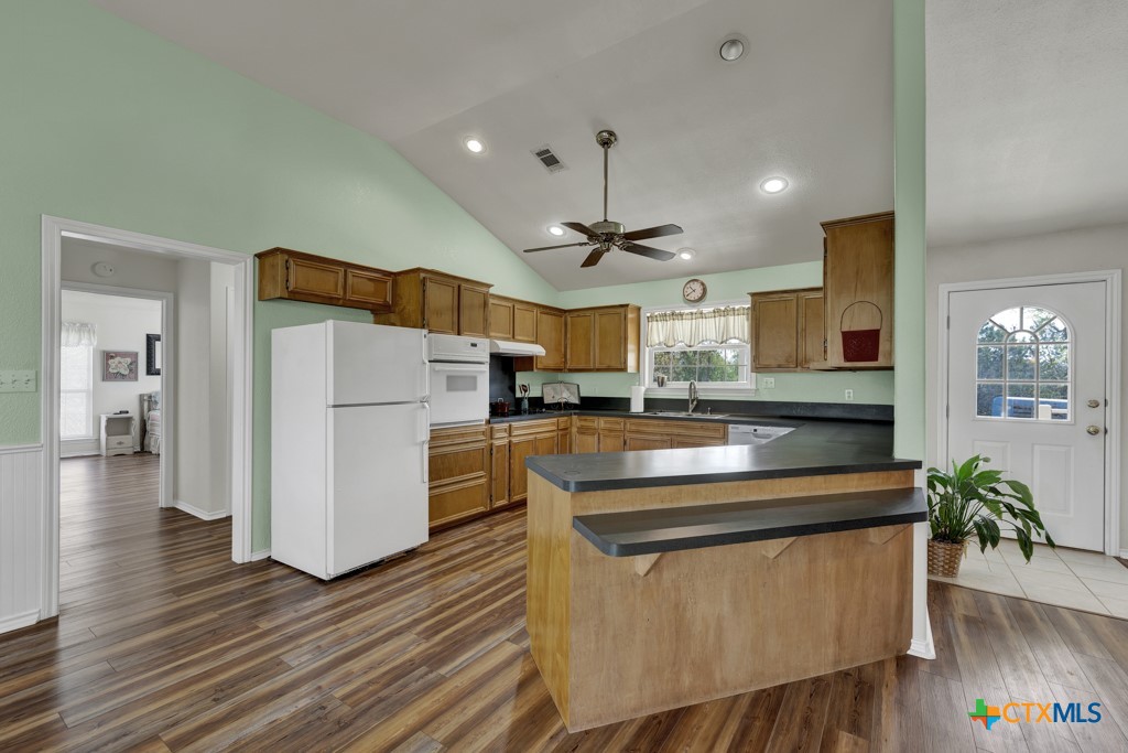 309 Oakwood Loop Property Photo 13