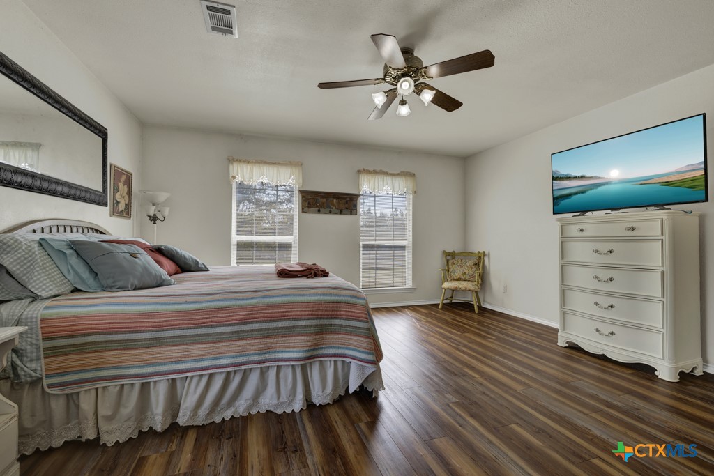 309 Oakwood Loop Property Photo 18