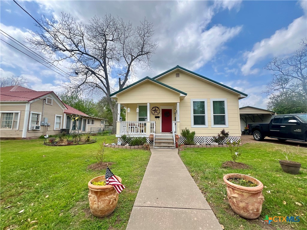 319 Smith Street Property Photo 1