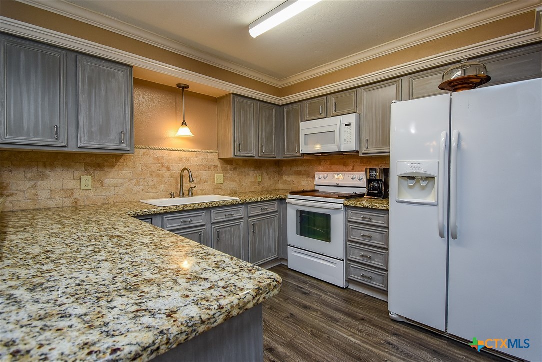1730 Avenue C F Property Photo 18