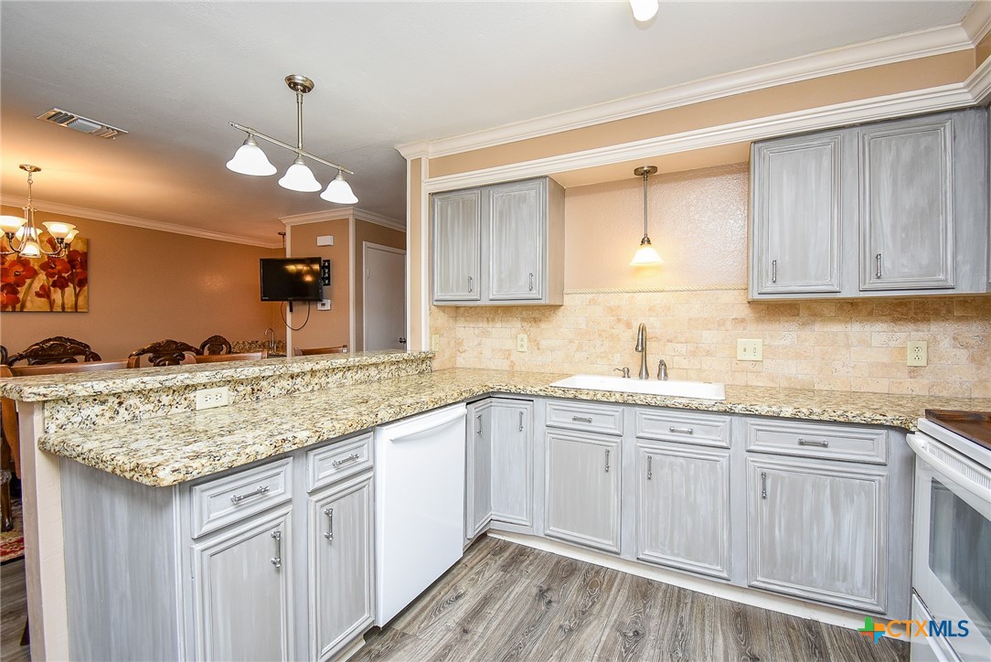 1730 Avenue C F Property Photo 19
