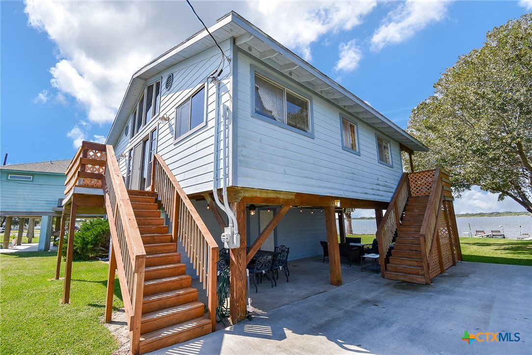 610 W Bayshore Drive Property Photo 4