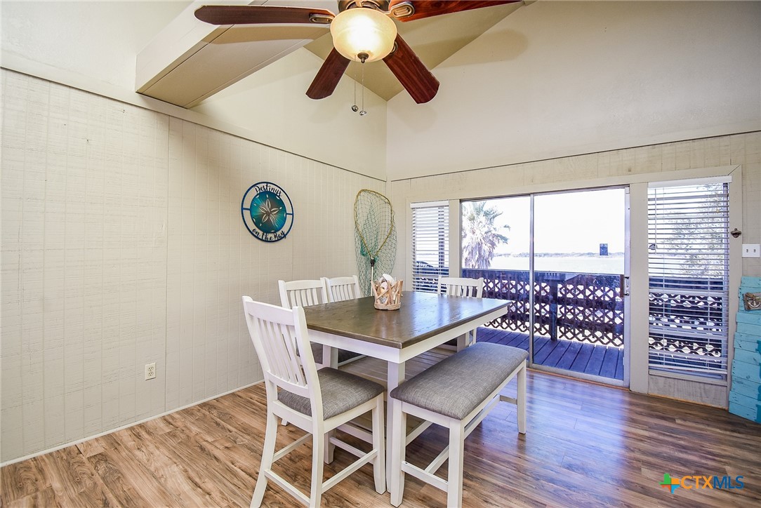 610 W Bayshore Drive Property Photo 9