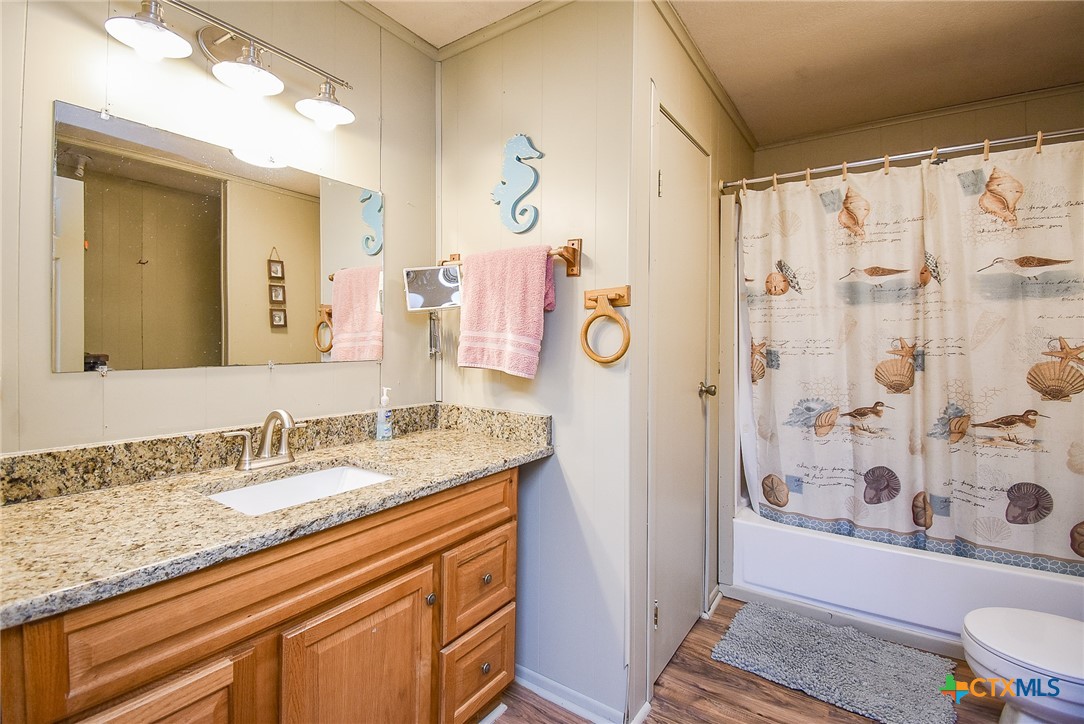 610 W Bayshore Drive Property Photo 19