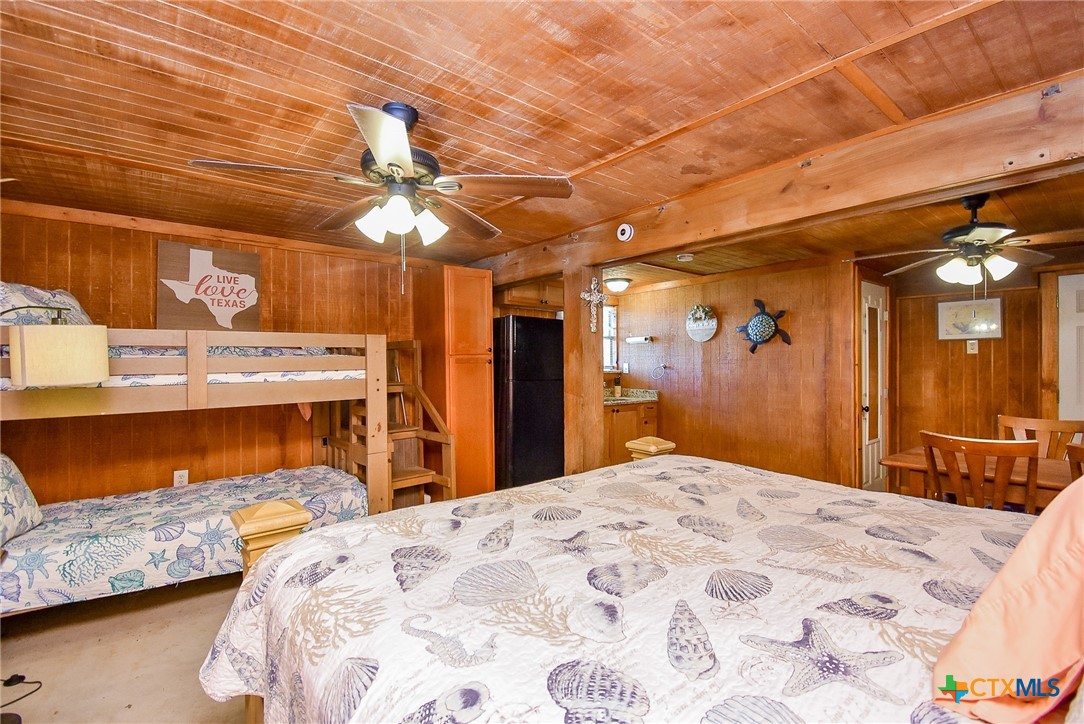 610 W Bayshore Drive Property Photo 34