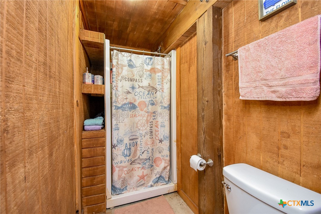 610 W Bayshore Drive Property Photo 37
