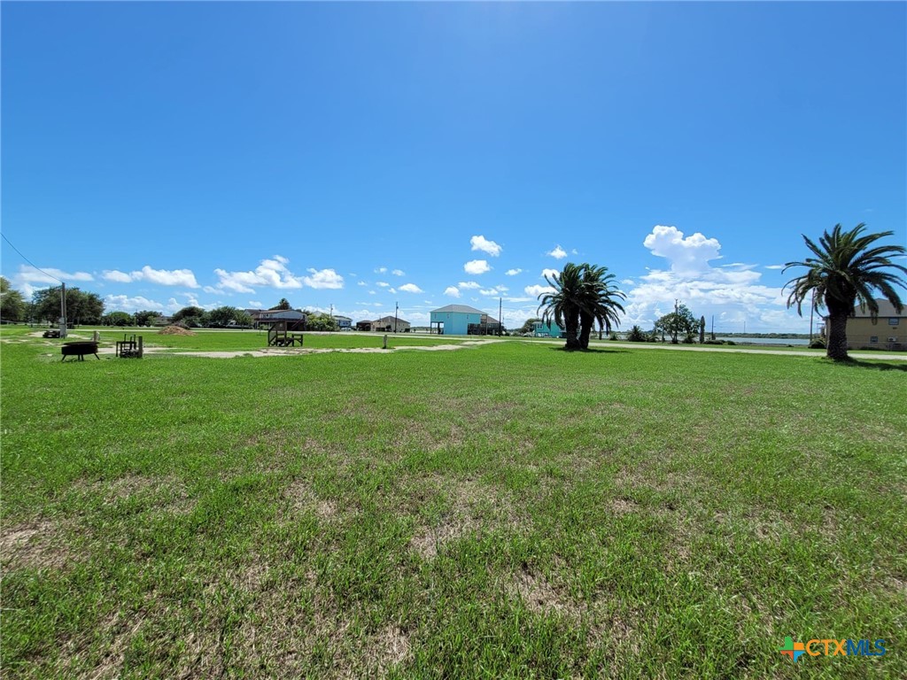 711 Bayview Drive Property Photo 15