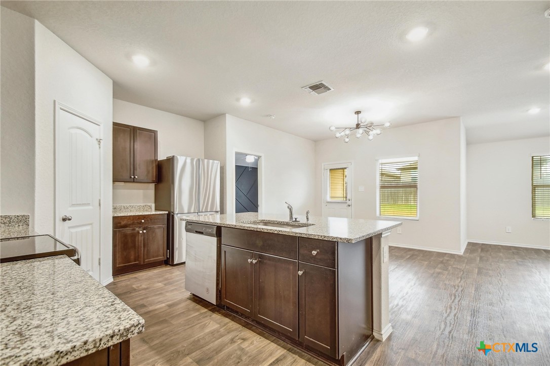 844 Nodding Nixie Property Photo 3